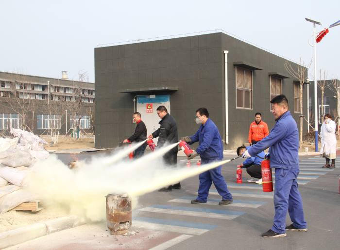 南稀金石公司开展节前消防安全培训及演练活动2.jpg